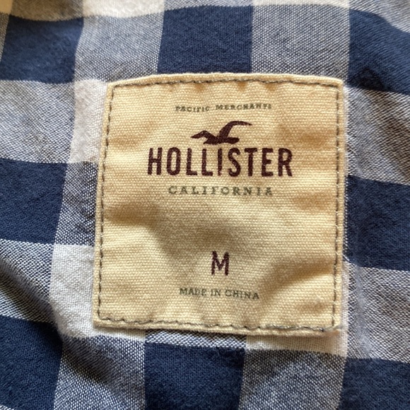 Like New - Hollister Blue & White Checkered Button Down - Size M - Picture 3 of 4
